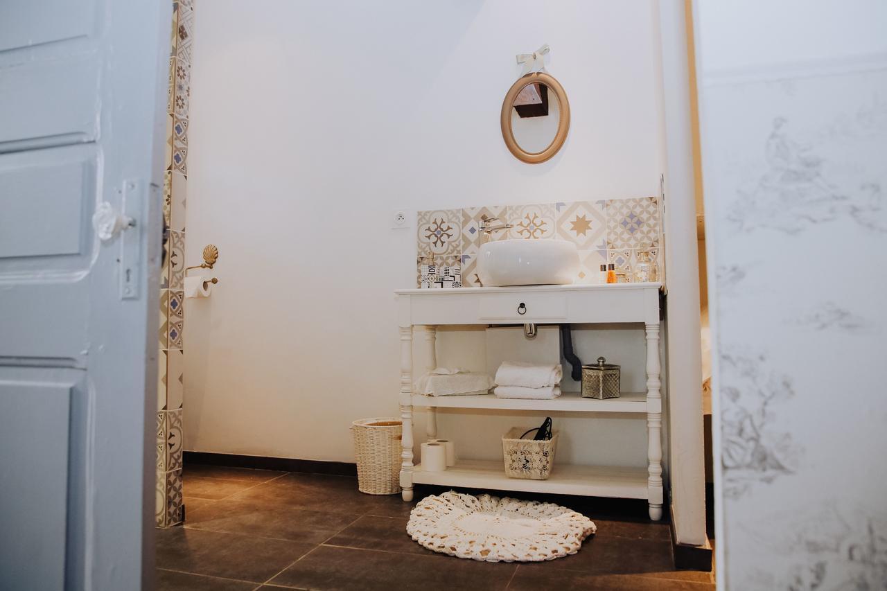 La Maison Bleue Villereal ภายนอก รูปภาพ