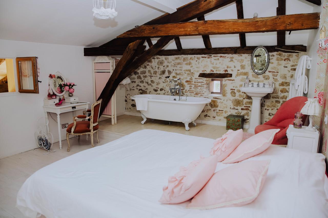 La Maison Bleue Villereal ภายนอก รูปภาพ