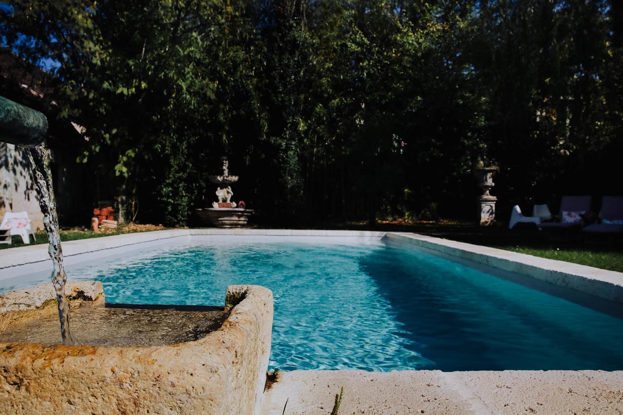 La Maison Bleue Villereal ภายนอก รูปภาพ