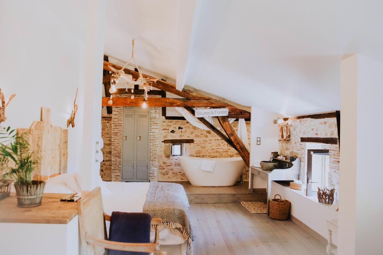 La Maison Bleue Villereal ภายนอก รูปภาพ